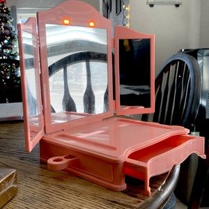 Kids 11 inches tall 9 inches wide light up mirror